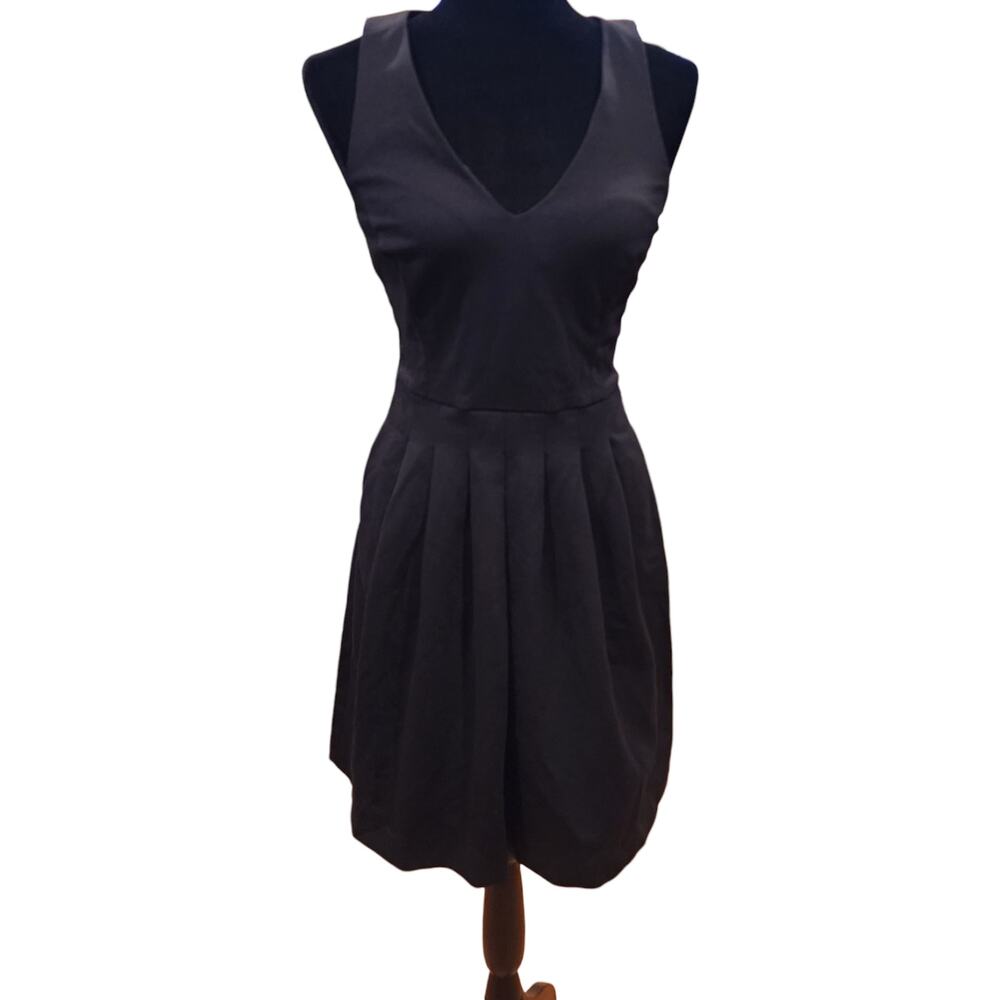 Banana Republic Black Cutout Back Dress Size 0 - Picture 1 of 8